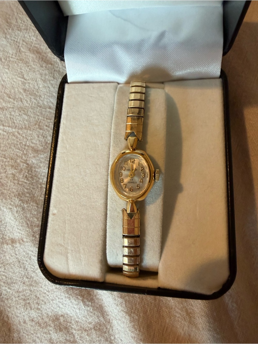 Vintage Waltham 17 Jewels Bracelet Watch AS IS Non Running